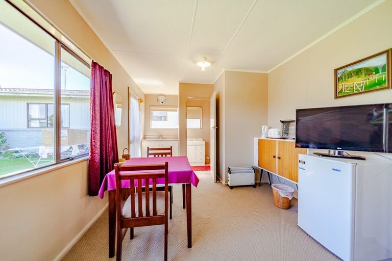 Photo of property in 37 Donegal Crescent, Tamatea, Napier, 4112