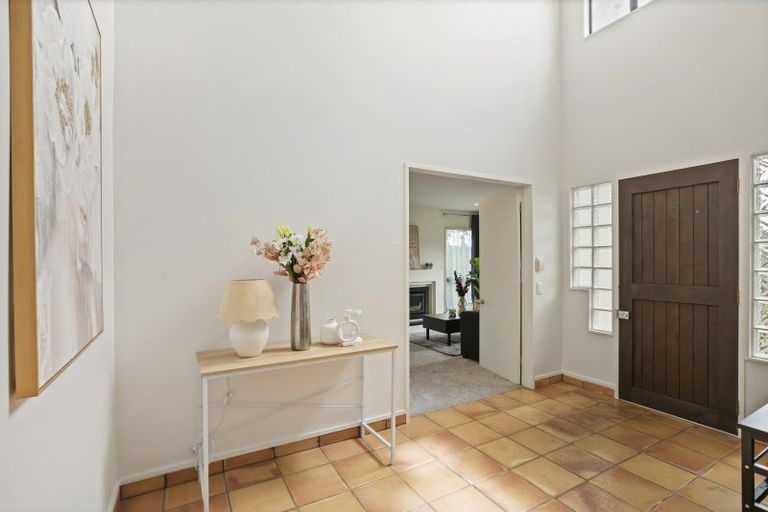 Photo of property in 56 Kapanui Road, Waikanae, 5036