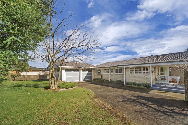 Photo of property in 25 Meachen Terrace, Waiuku, 2123