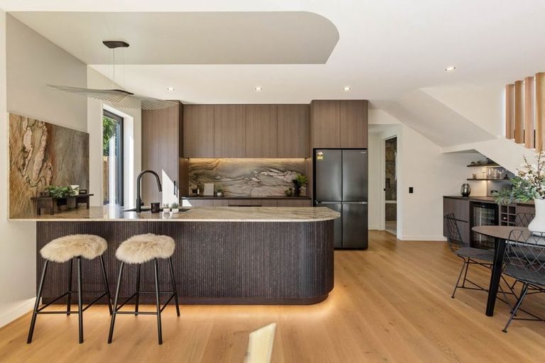 Photo of property in 1/61 Eely Point Road, Wanaka, 9305