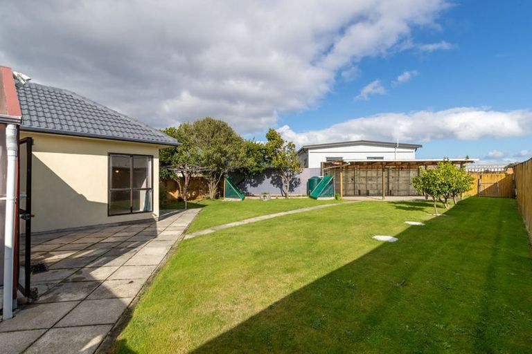 Photo of property in 38 Wainui Road, Waiwhetu, Lower Hutt, 5010