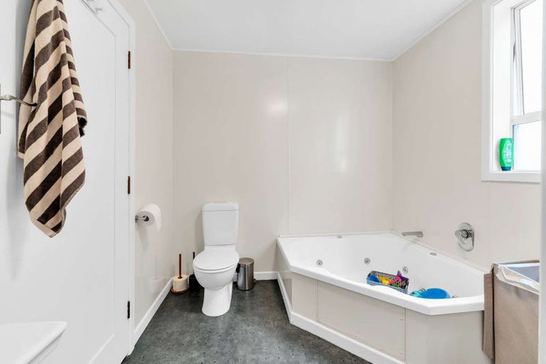 Photo of property in 7 Lewis Street, Gore, 9710