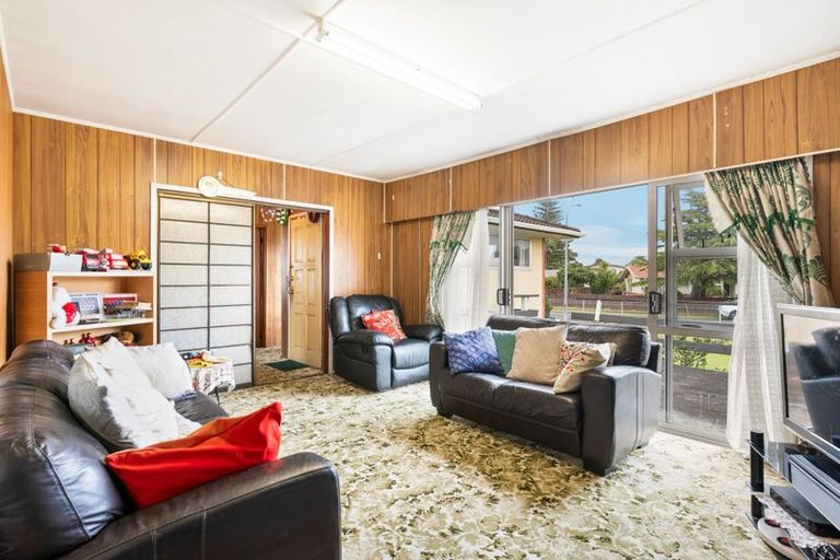 Photo of property in 5 Maitland Place, Favona, Auckland, 2024