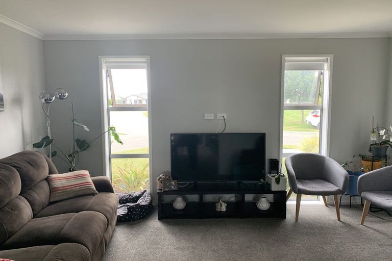 Photo of property in 32 Hartford Crescent, Rolleston, 7615