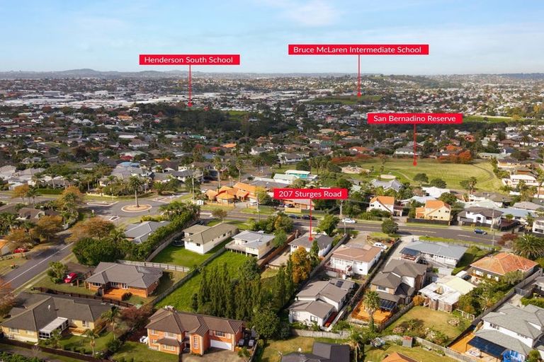Photo of property in 207 Sturges Road, Henderson, Auckland, 0612