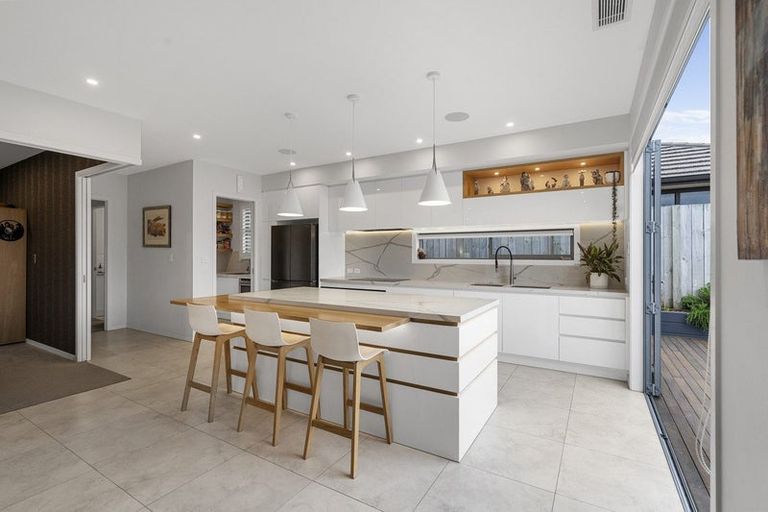 Photo of property in 64 Sandhurst Drive, Papamoa Beach, Papamoa, 3118