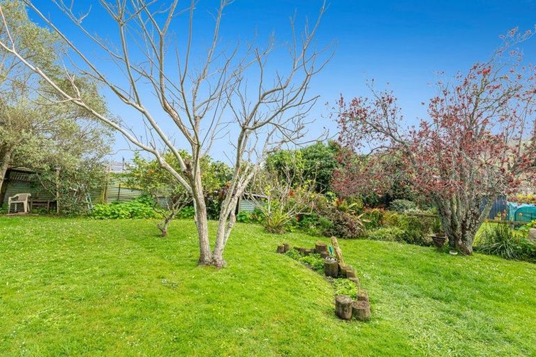 Photo of property in 4 Miro Street, Helensville, 0800