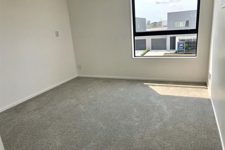 Photo of property in 7 Hoiho Road, Pukekohe, 2120