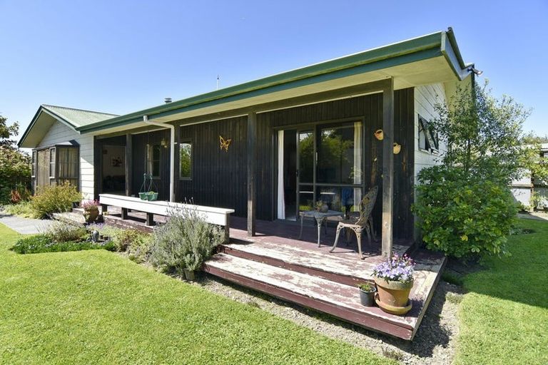 Photo of property in 7 Martyn Street, Rangiora, 7400