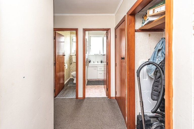Photo of property in 15 Churchill Crescent, Tawhero, Whanganui, 4501