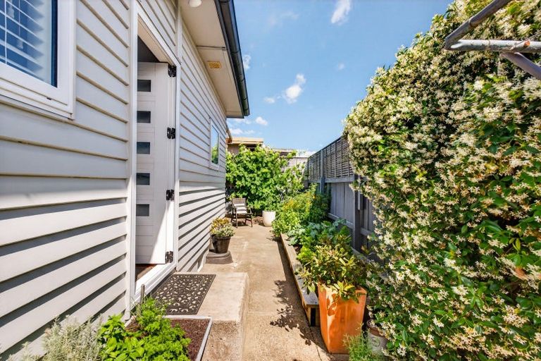 Photo of property in 17 Gallipoli Road, Onekawa, Napier, 4110