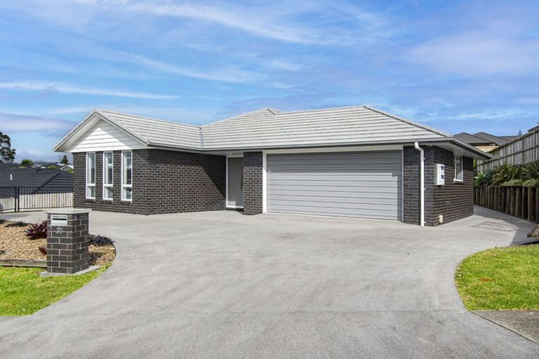 Photo of property in 33 Wairau Drive, Tikipunga, Whangarei, 0112