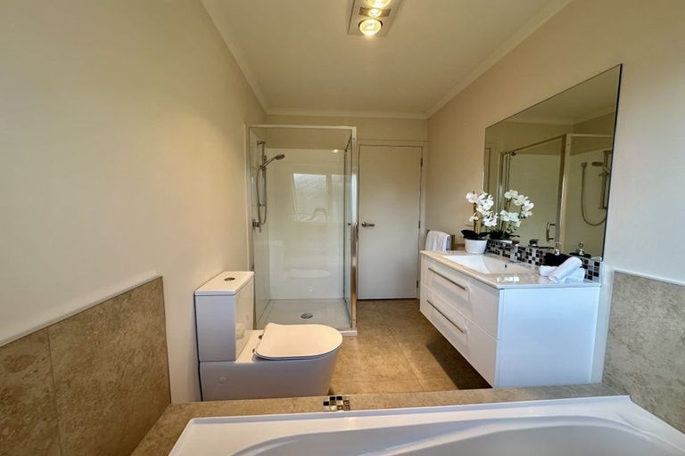 Photo of property in 8 Piso Lane, Dinsdale, Hamilton, 3204