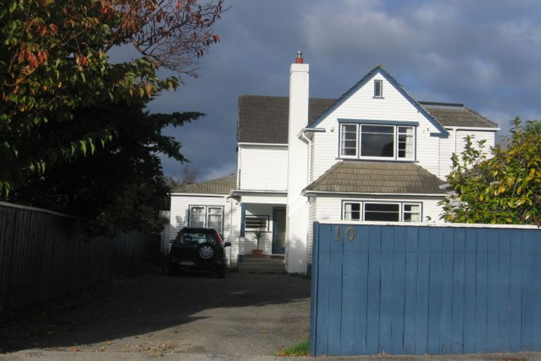Photo of property in 10 Sherwood Street, Woburn, Lower Hutt, 5010