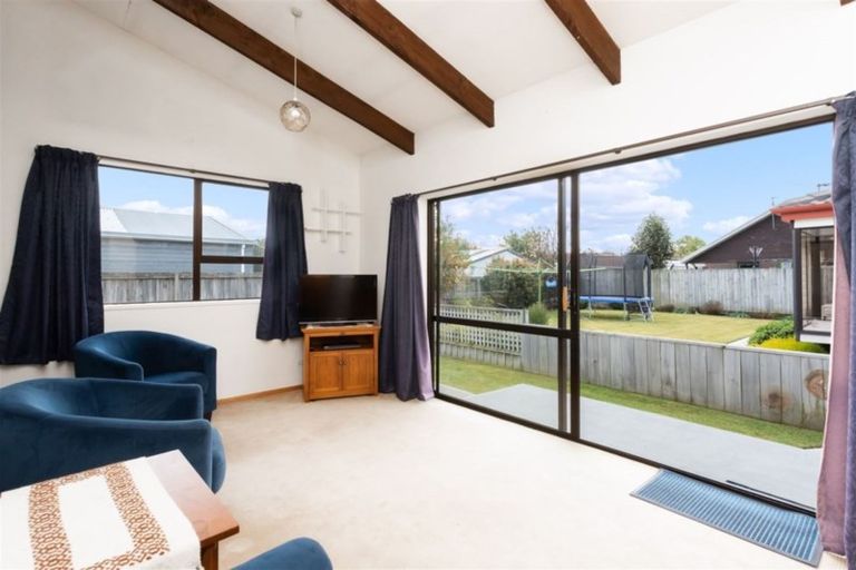 Photo of property in 92c/2 Englefield Road, Northwood, Christchurch, 8051