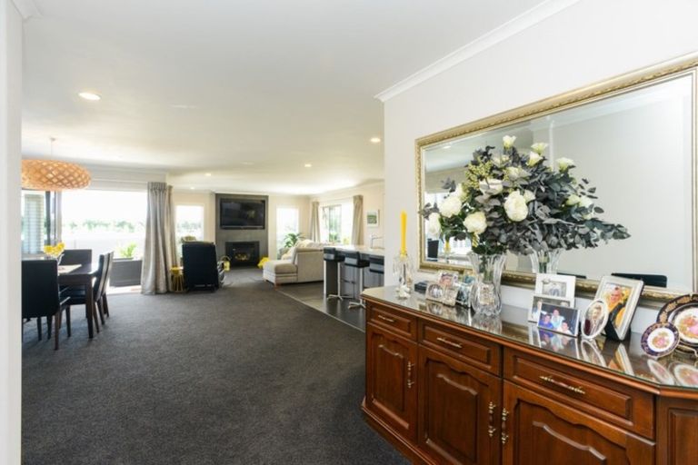 Photo of property in 106 Mount Herbert Road, Waipukurau, 4200