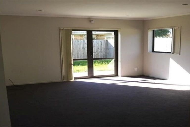 Photo of property in 70b Kayes Road, Pukekohe, 2120