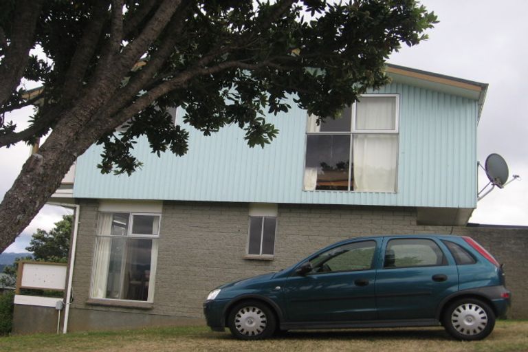 Photo of property in 7f1 Rangitane Street, Maupuia, Wellington, 6022