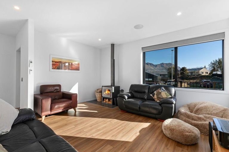 Photo of property in 45 Clearview Street, Wanaka, 9305