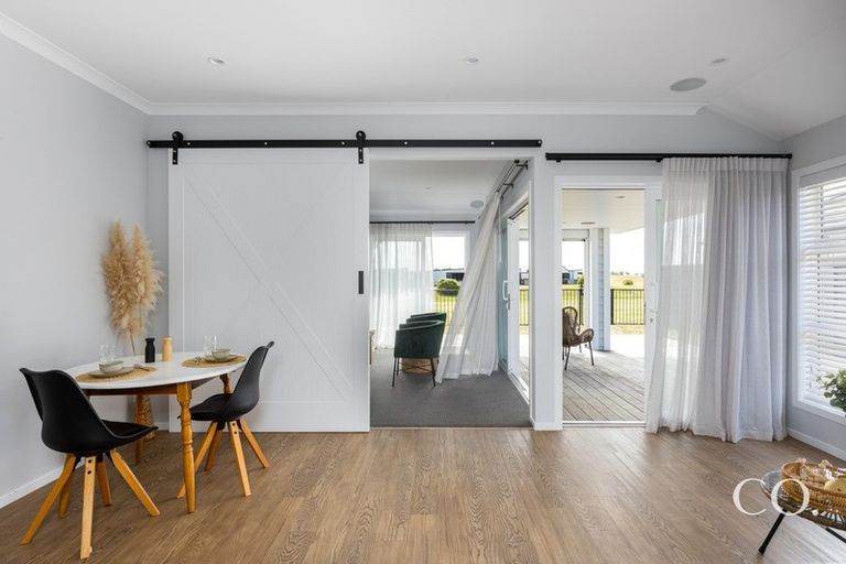 Photo of property in 5 Jeffs Way, Papamoa Beach, Papamoa, 3118