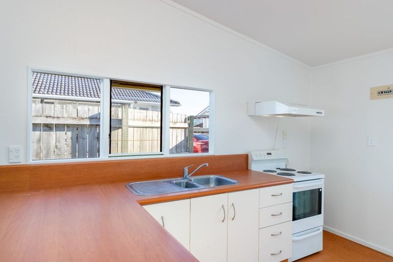 Photo of property in 8 Cole Grove, Wallaceville, Upper Hutt, 5018