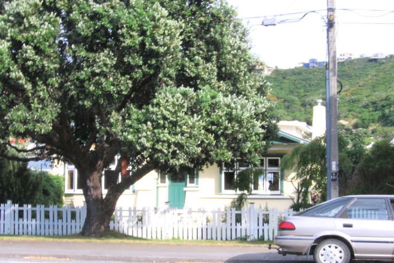 Photo of property in 258 The Parade, Island Bay, Wellington, 6023