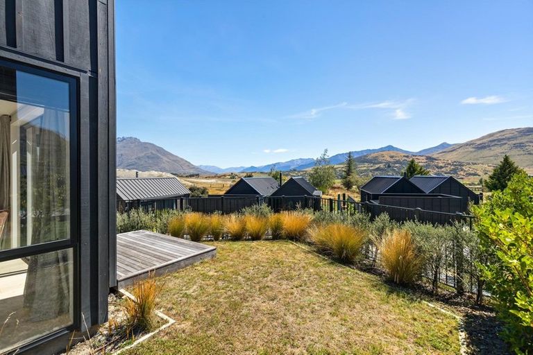 Photo of property in 12 Mckenzies Shute, Jacks Point, Queenstown, 9371