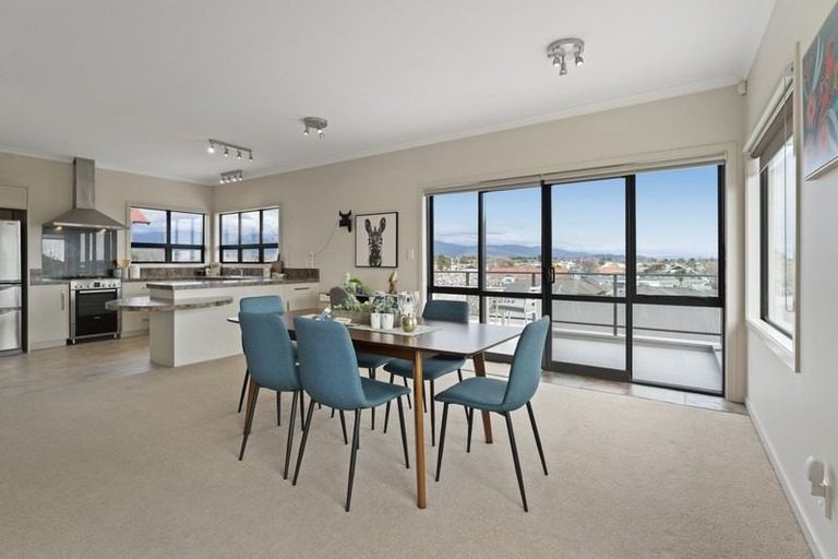 Photo of property in 13a Manchester Street, Levin, 5510