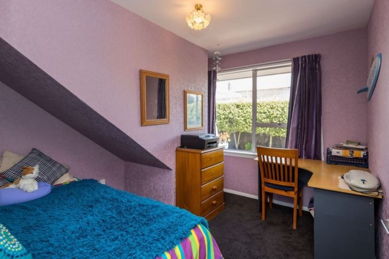 Photo of property in 9 Heathglen Avenue, Parklands, Christchurch, 8083