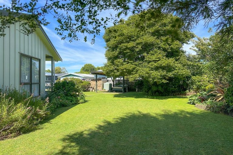 Photo of property in 64 Abel Tasman Drive, Takaka, 7110