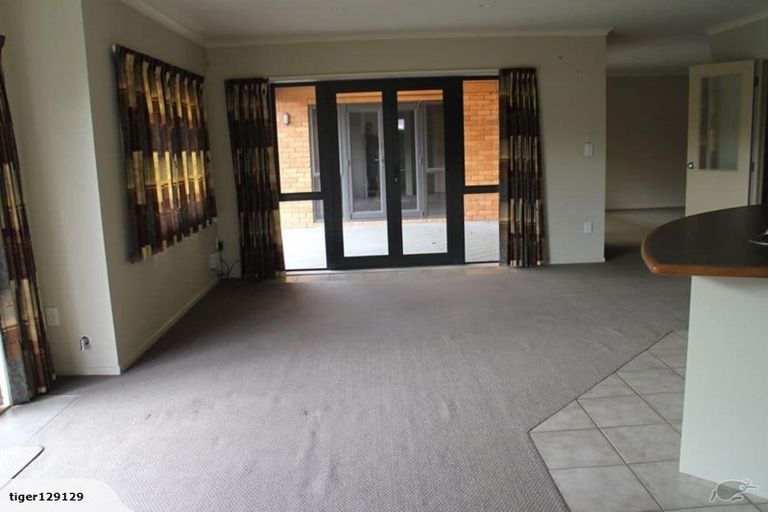 Photo of property in 2 Shiraz Place, Rototuna, Hamilton, 3210