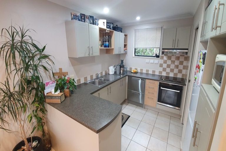 Photo of property in 12/8 Monte Cassino Place, Birkdale, Auckland, 0626