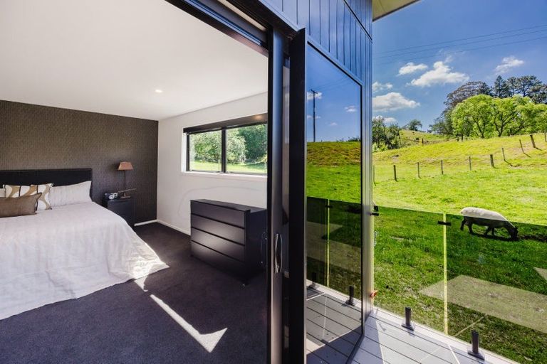 Photo of property in 4 Cemetery Road, Waipawa, 4273