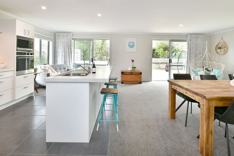 Photo of property in 127a Awaroa Road, Helensville, 0800