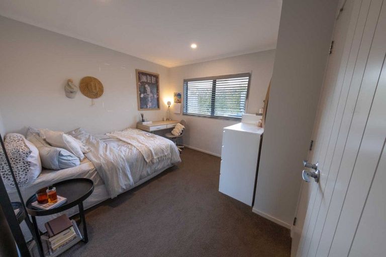 Photo of property in 14 Will Street, Huapai, Kumeu, 0810