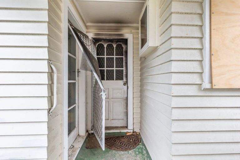 Photo of property in 30 Bledisloe Street, Levin, 5510