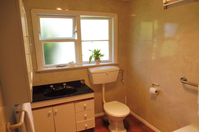 Photo of property in 83 Cordelia Street, Stratford, 4332