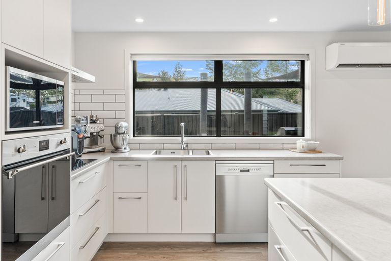 Photo of property in 64 Heathfield Drive, Mosgiel, 9024