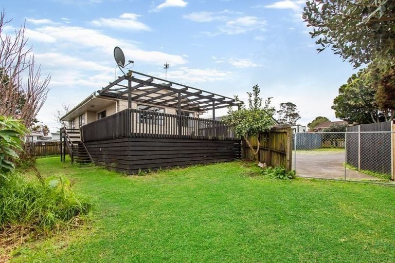 Photo of property in 2/63 John Walker Drive, Manurewa, Auckland, 2102