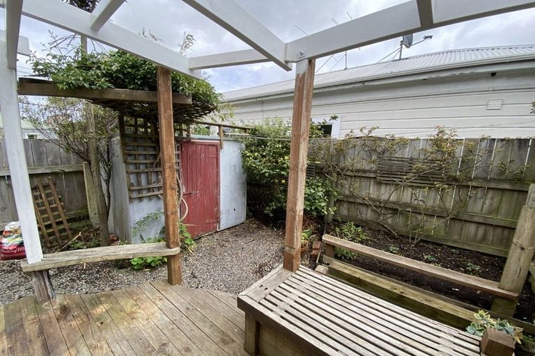 Photo of property in 170 Tasman Street, Mount Cook, Wellington, 6021