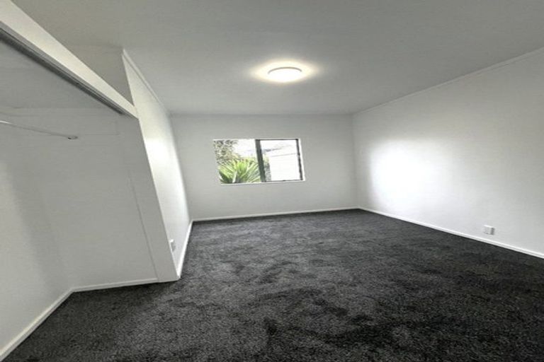 Photo of property in 7 Barrys Road, Glendene, Auckland, 0602