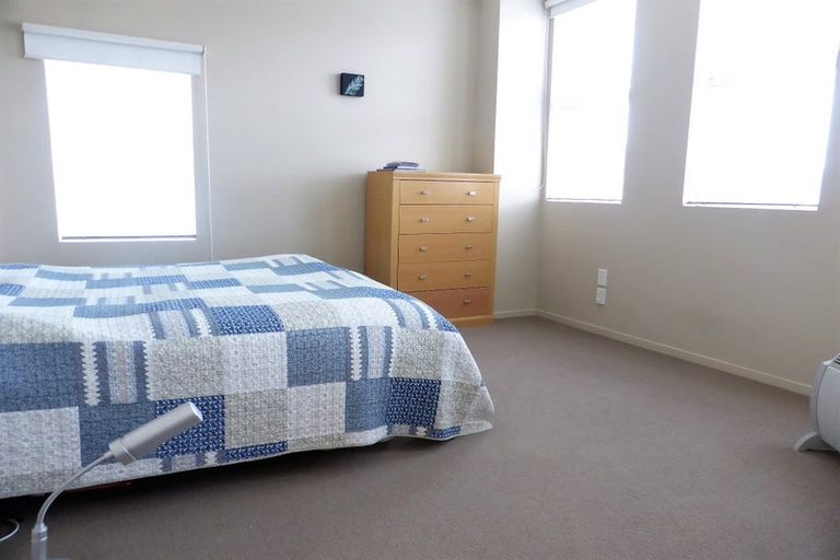 Photo of property in 2/42 Constable Street, Newtown, Wellington, 6021