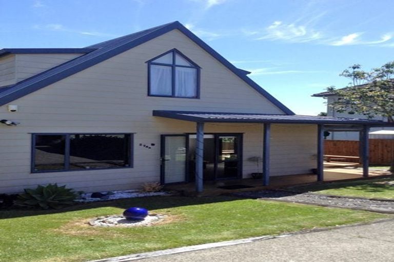 Photo of property in 274 Rangatira Road, Beach Haven, Auckland, 0626