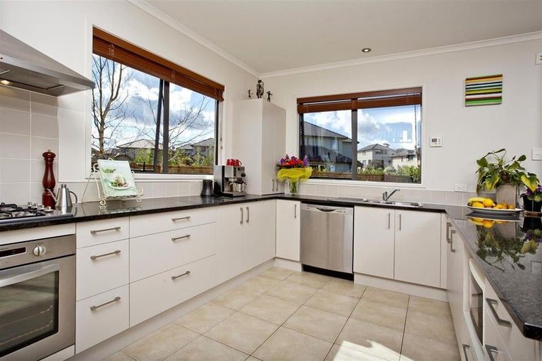 Photo of property in 21 Greenbough Lane, Greenhithe, Auckland, 0632