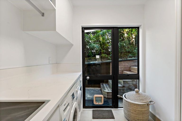 Photo of property in 2/16 Marama Street, Castor Bay, Auckland, 0620