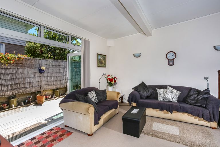 Photo of property in 7 Merlot Lane, Pukekohe, 2120