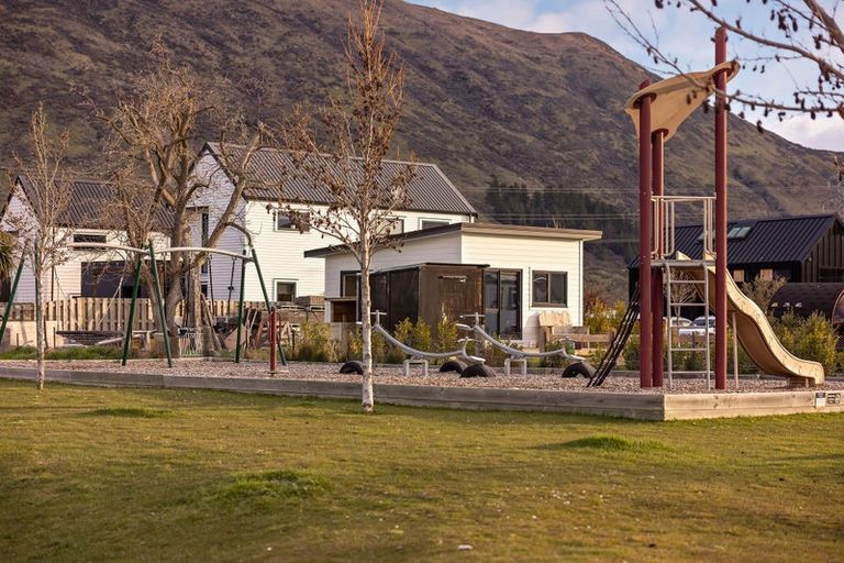 Photo of property in 17 Lorne Street, Lake Hayes, Queenstown, 9304