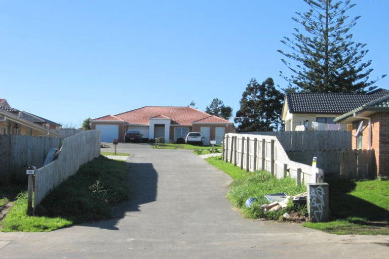Photo of property in 62 Glenveagh Park Drive, Weymouth, Auckland, 2103