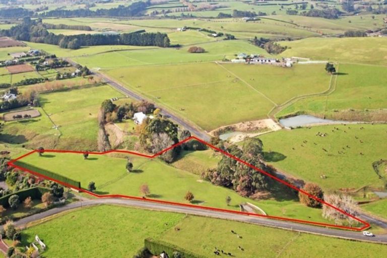 Photo of property in 10 Bryant Road, Karaka, Papakura, 2580