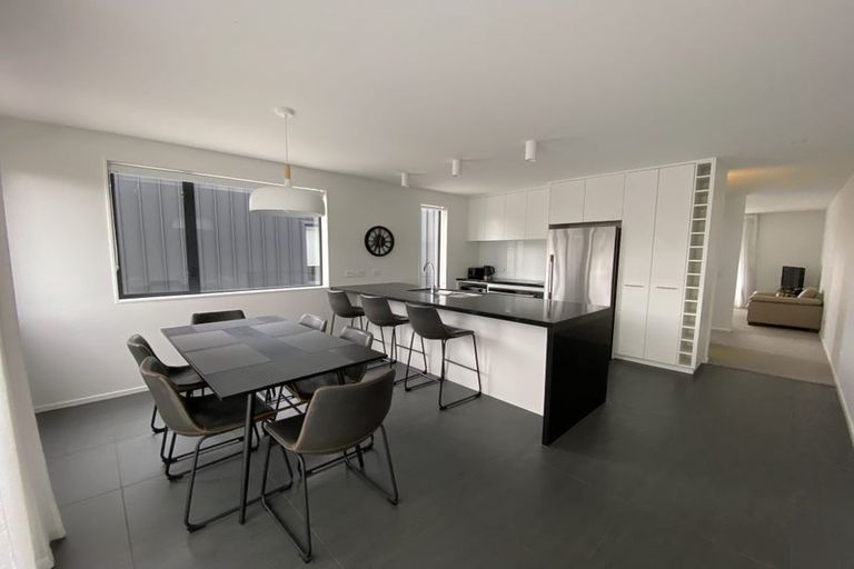 Photo of property in 24/104u Maupuia Road, Maupuia, Wellington, 6022